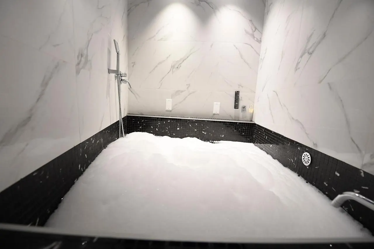 Easy Holidays - Suite Colosseo 0*, Rome