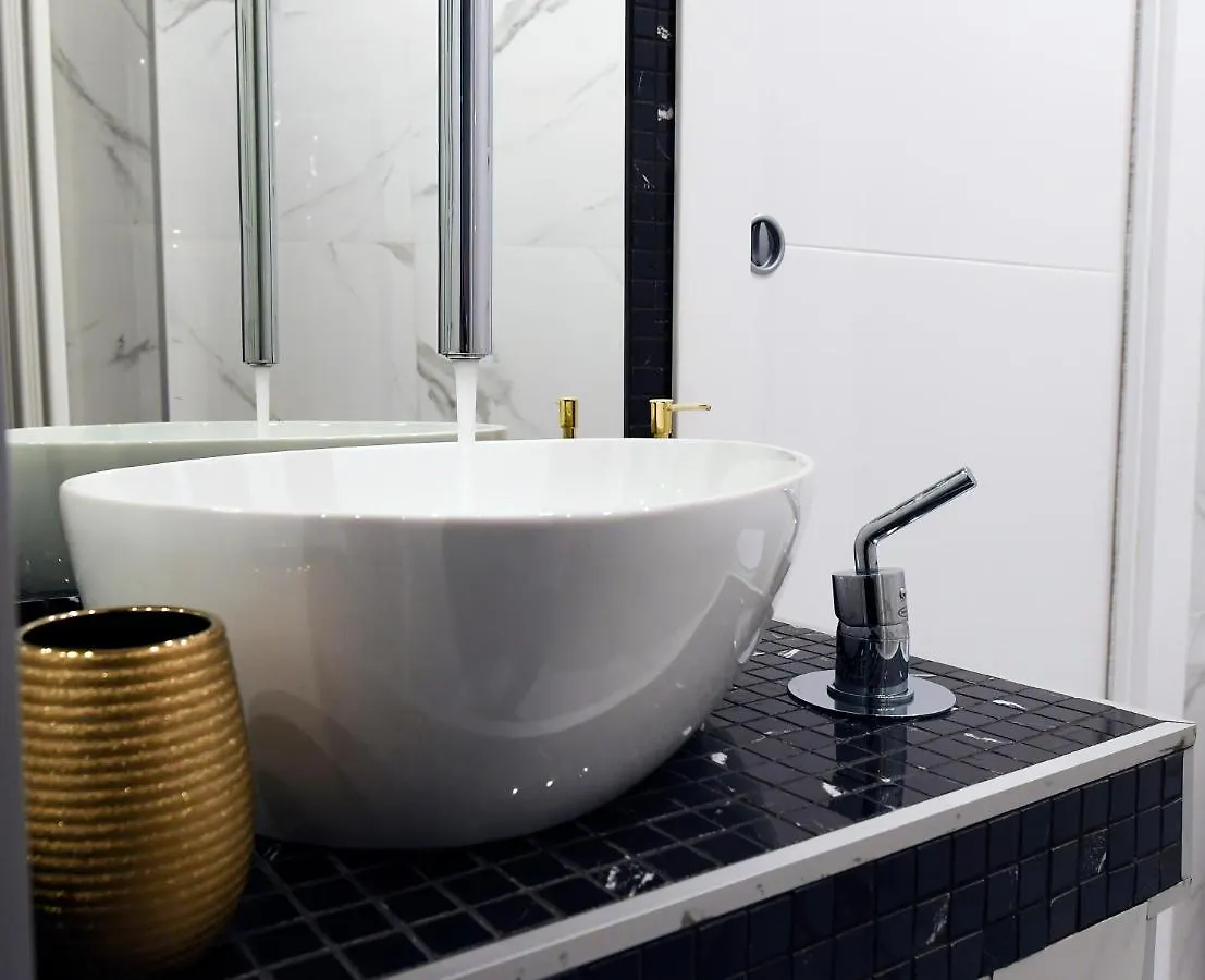 Easy Holidays - Suite Colosseo 0*, Rome